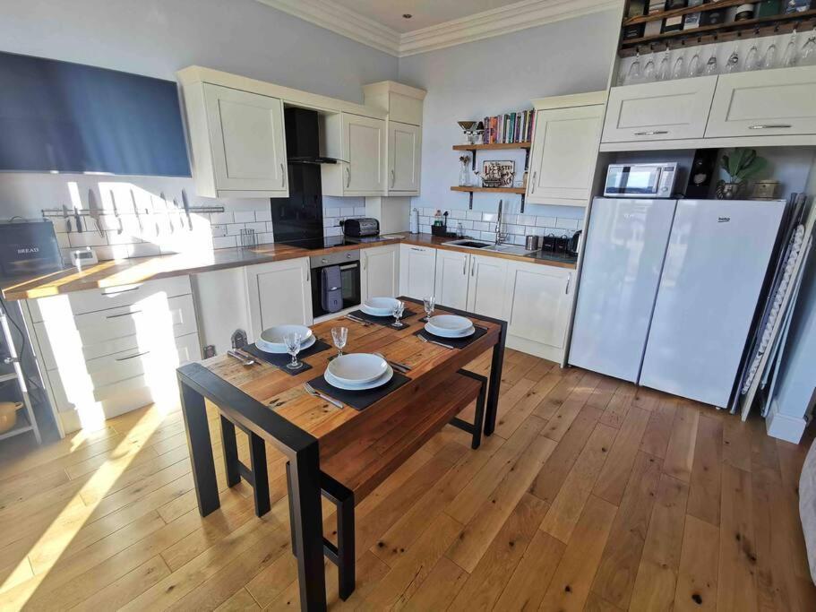 Number 7 Torquay Stunning Sea Views Leilighet Eksteriør bilde