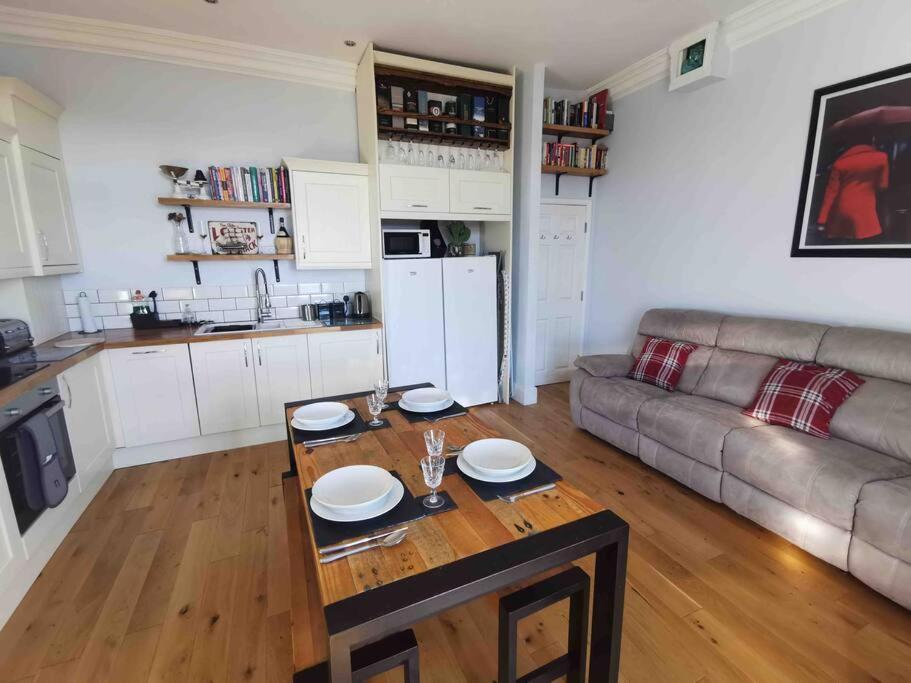 Number 7 Torquay Stunning Sea Views Leilighet Eksteriør bilde